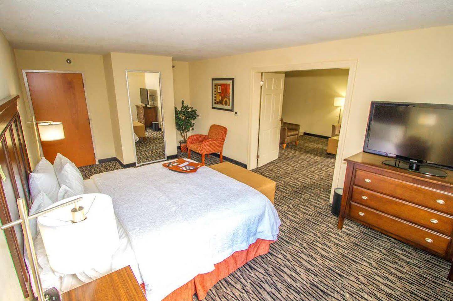 Hampton Inn Aiken Exteriör bild